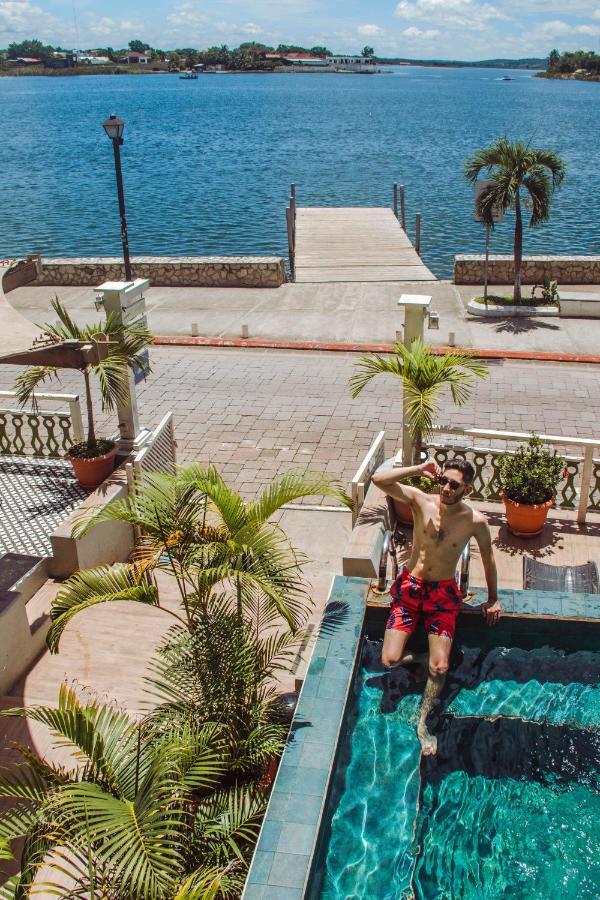 Hotel Peten Express Flores Dış mekan fotoğraf