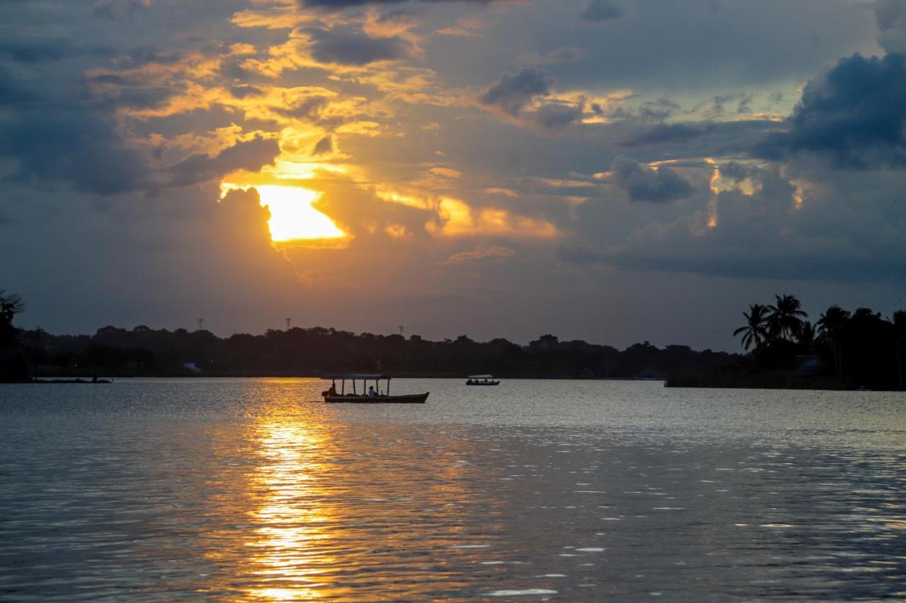 Hotel Peten Express Flores Dış mekan fotoğraf